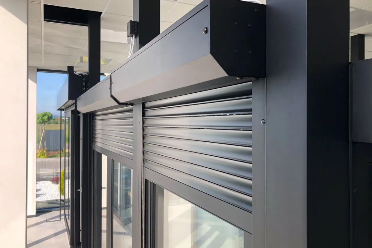 Sinanpaşa Kepenk Tamiri